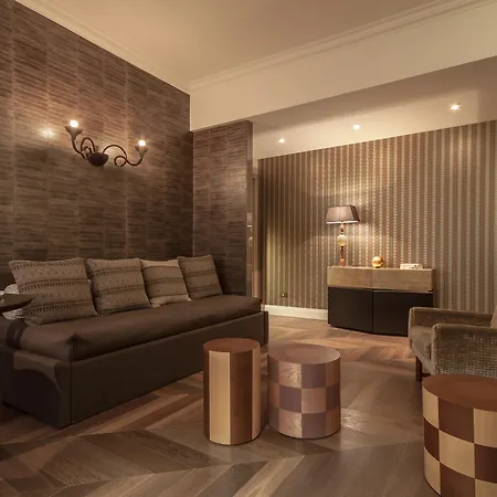 Palazzo Manfredi – Small Luxury Of The World 5* Roma